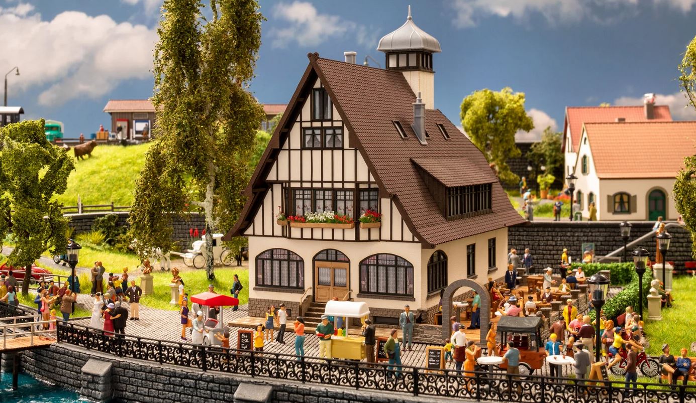 Noch 66401 Wirtshaus mit Biergarten, Spur H0, Bausatz NEU OVP