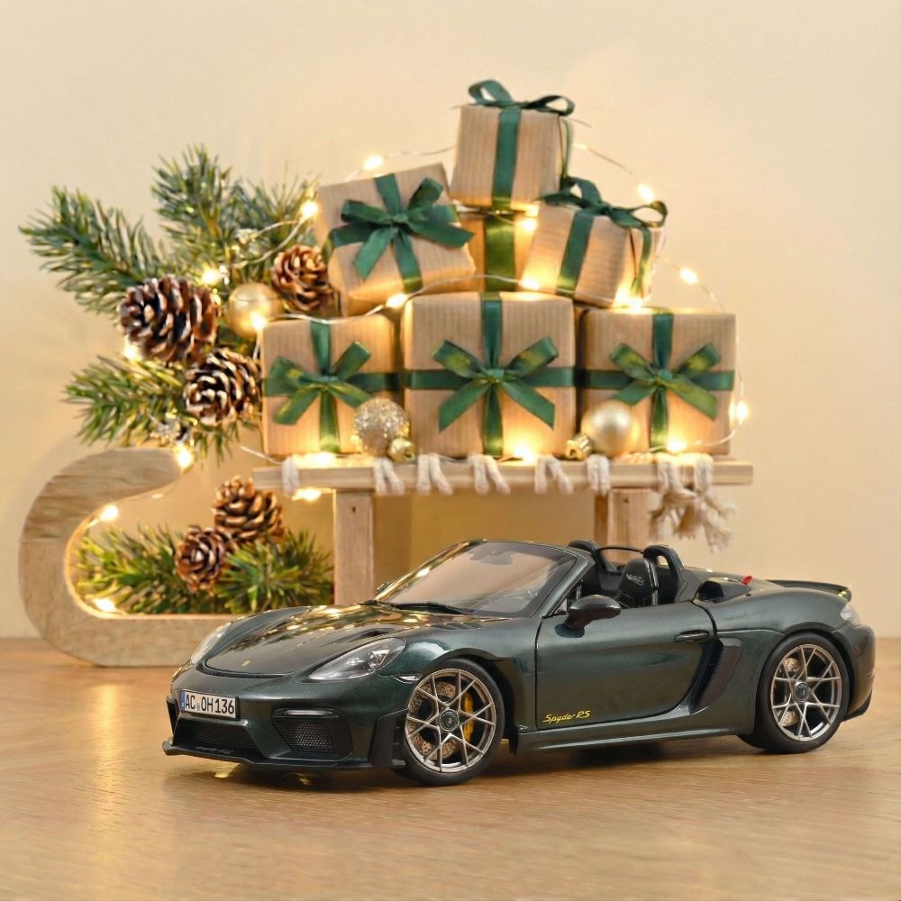 Norev 187272 Porsche 718 Spyder RS mit Weissachpaket 2023 1:18