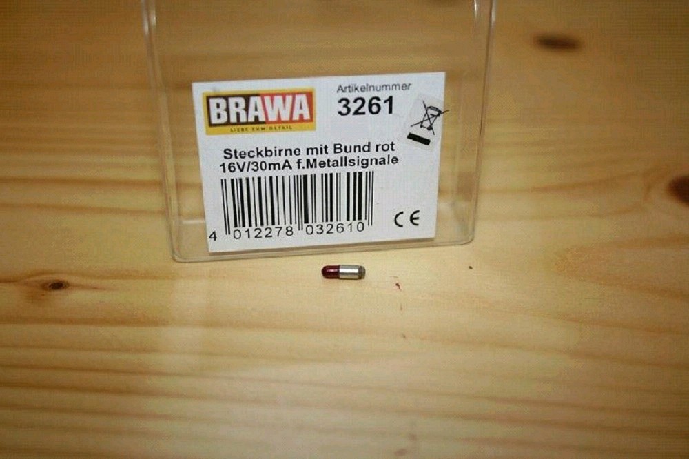 Brawa 3261 Steckbirne mit Bund rot