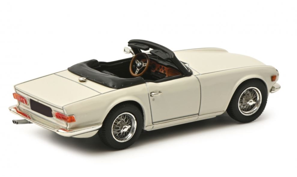 Schuco 450915100 Triumph TR6 weiß 1:43 PRO.R43 Standmodell Neu OVP