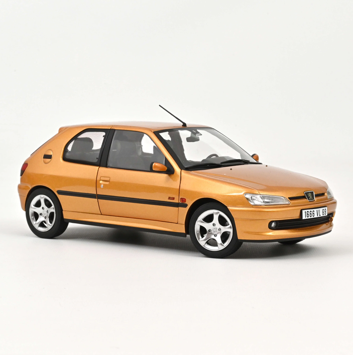 Norev 184940 Peugeot 306 S16 1997 Blaze Yellow 1:18 Standmodell
