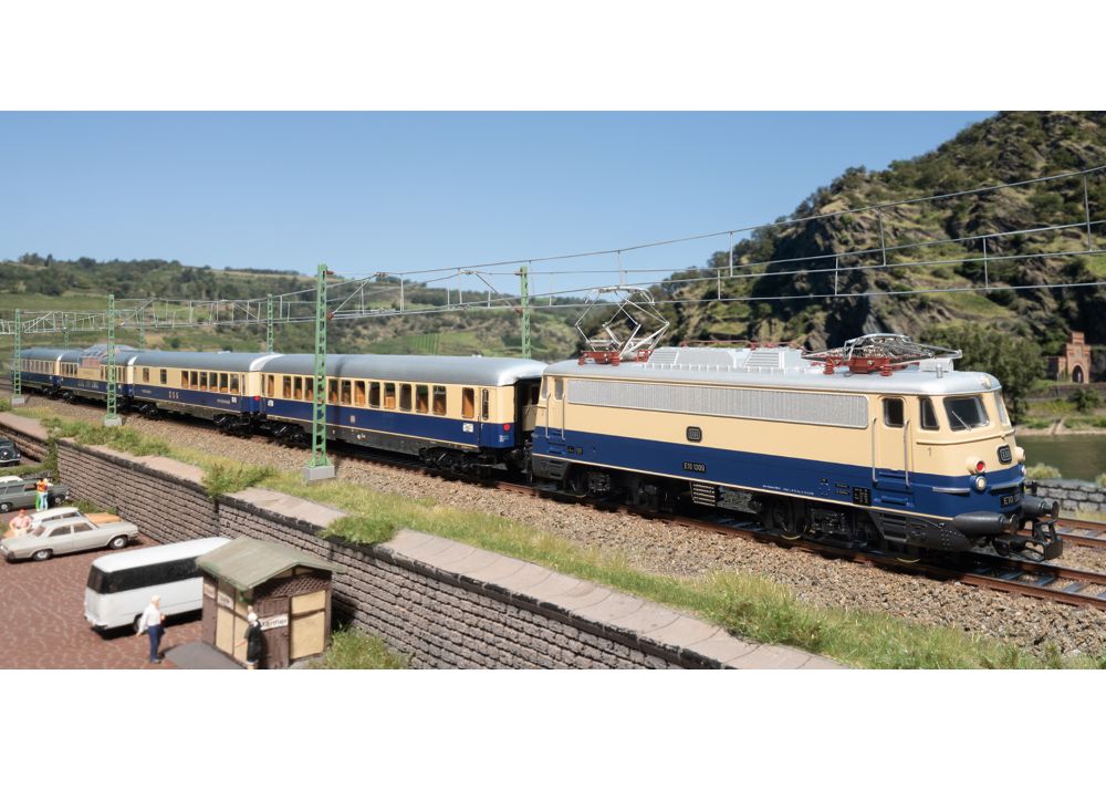 Märklin MHI 30391 Elektrolokomotive BR E10.12 "Bügelfalte" (DB) Spur H0
