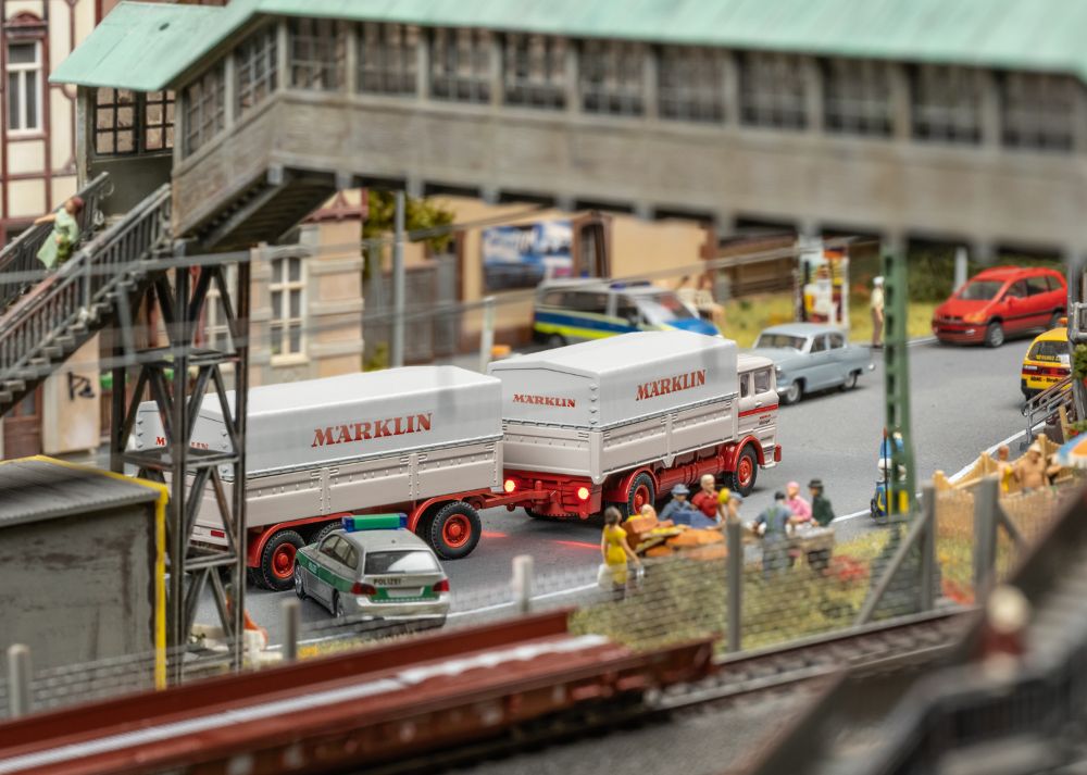 Märklin 47412 Niederflurwagen Saadkms 690 (DB) "RoLa" 1:87 Spur H0