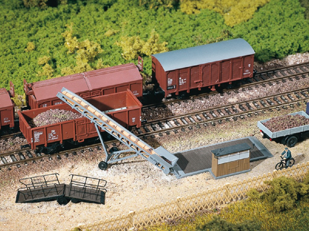 Auhagen 11414 Ladestraßenausstattung H0 - 1:87