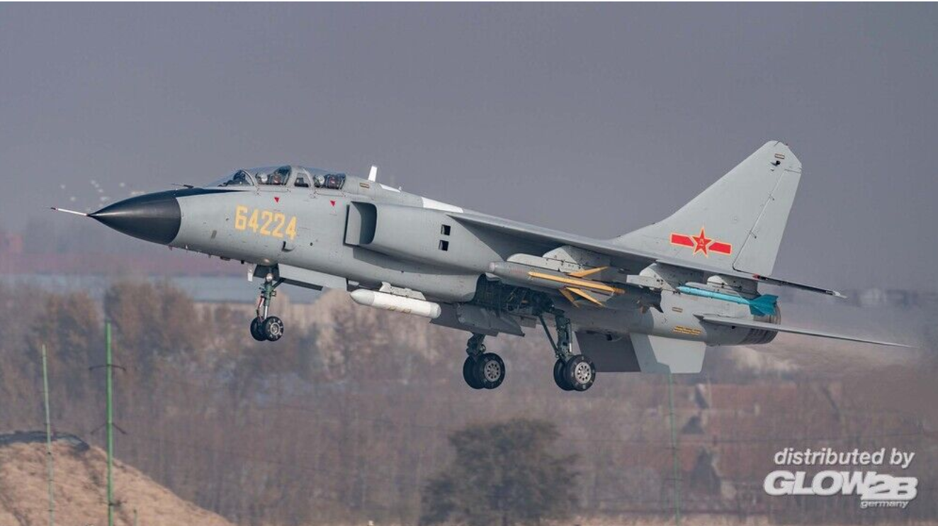 Trumpeter 05857 JH-7A Flying Leopard in 1:48