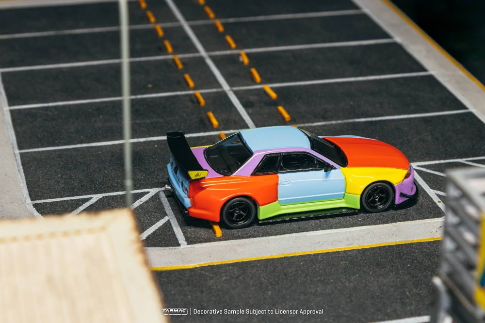Tarmac Works T64G-061-SEAN 1:64 NISSAN GT-R (R32) SEAN WOTHERSPOON 2025