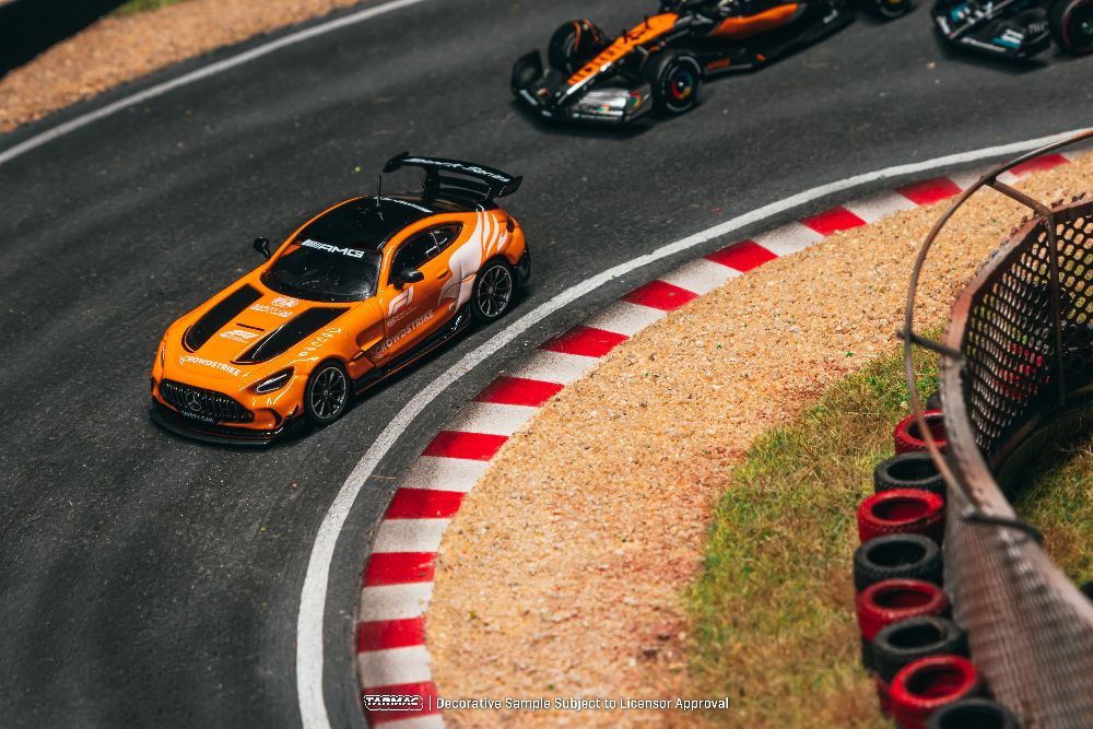 1:64 MB AMG GT BLACK SERIES SAFETY CAR F1 BRITISH GP 2025