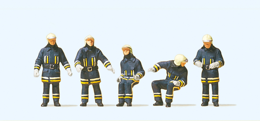 Preiser 10487 Feuerwehrmänner in moderner Einsatzkleidung.