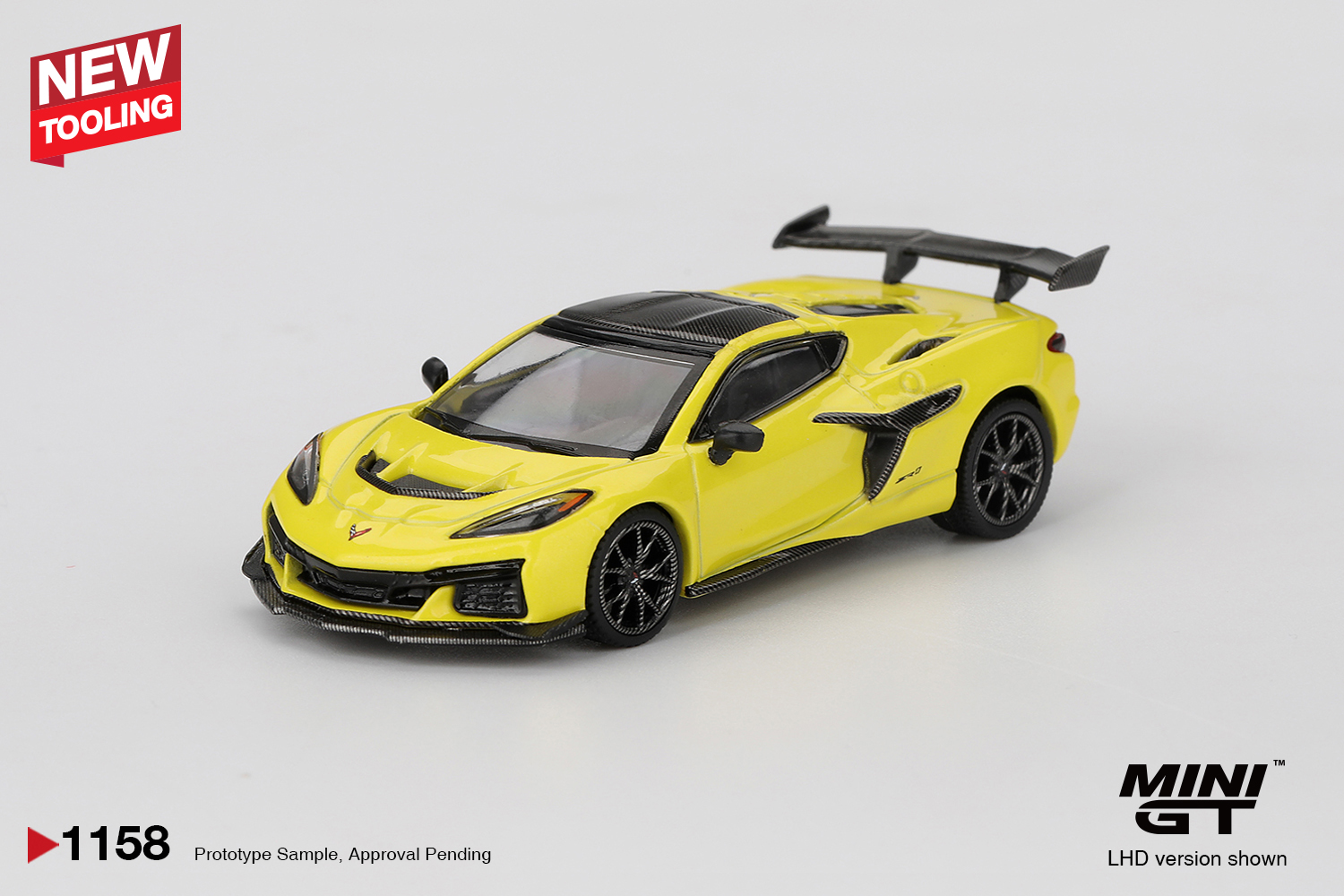 Mini GT MGT01158-L 1:64 CHEVROLET CORVETTE C8 ZR1 ACCELERATE YELLOW 2025