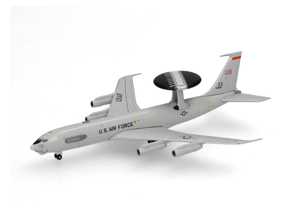 Herpa 538916 U.S. Air Force Boeing E-3 Sentry Kadena Air Base 1:500