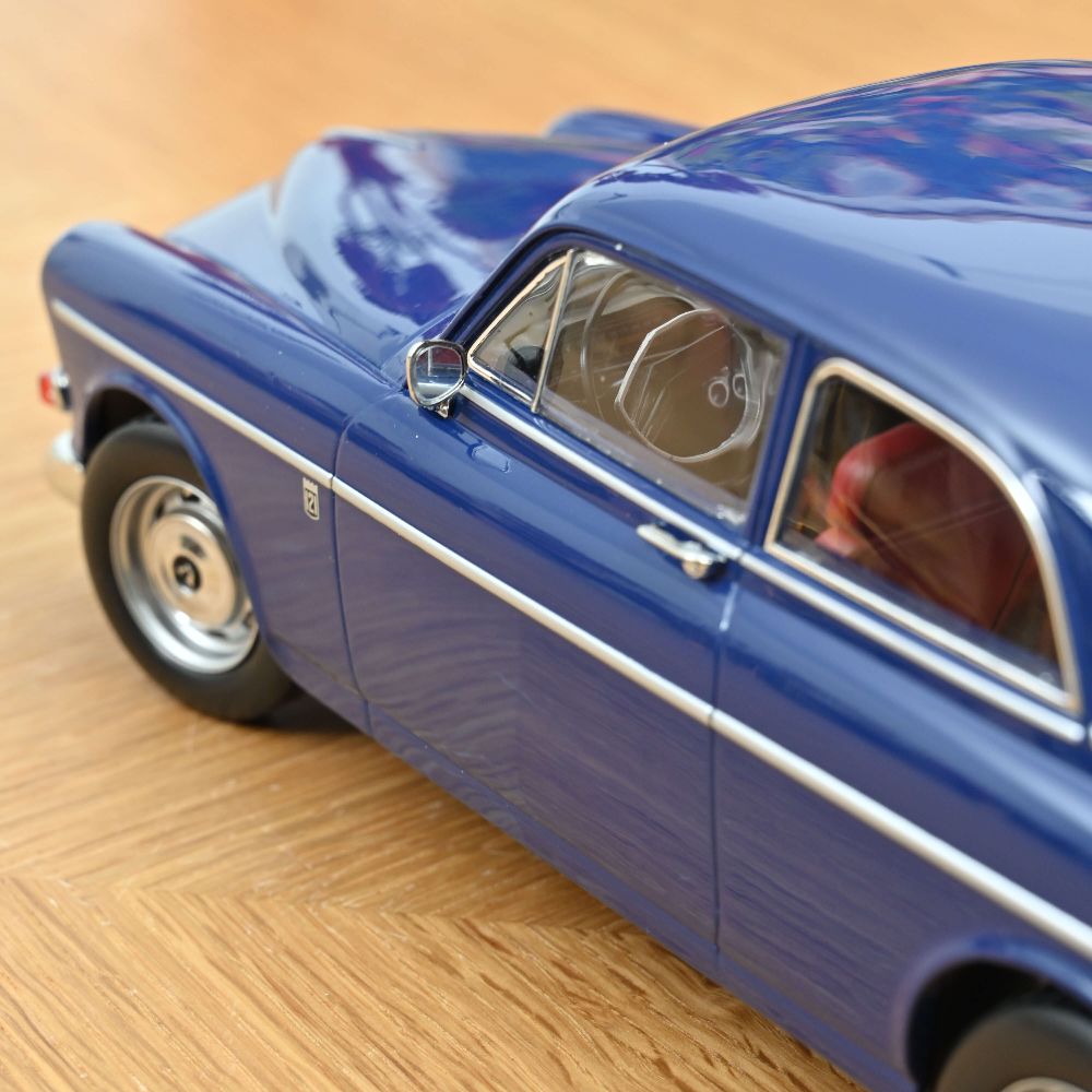 Norev 188740 Volvo Amazon 1966 Mitternachtsblau 1:18 Standmodell