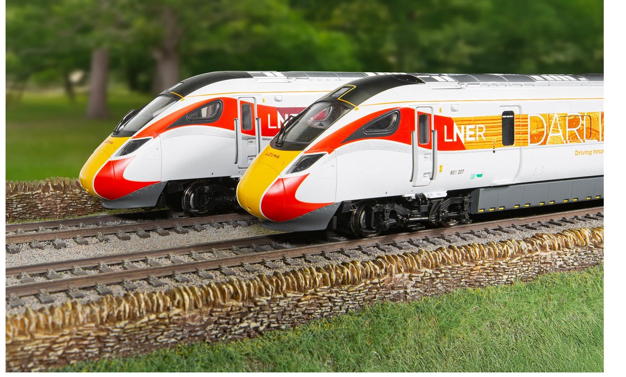 Hornby R30460 LNER Azuma - Class 801/2 - 5 Car Train Pack Spur 00