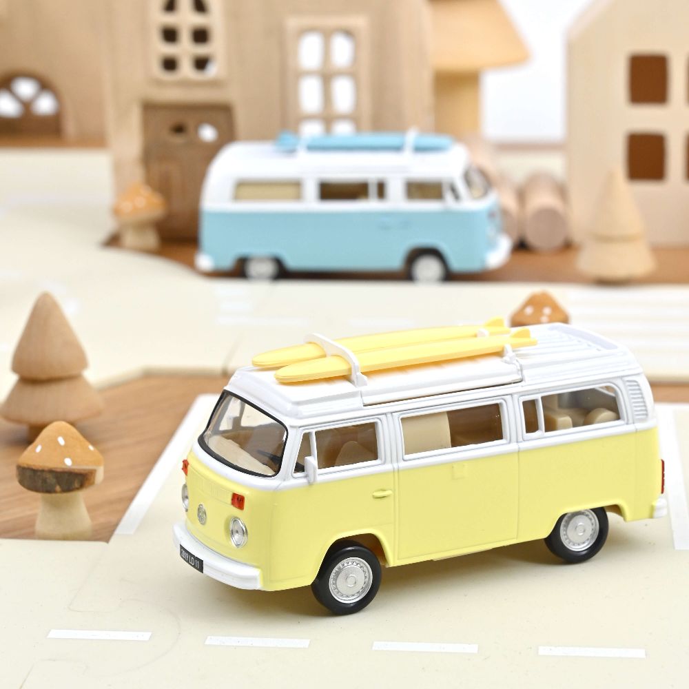 Norev 841109 VW Combi T2b Camper Van 1973 Pastellgelb Jet-car 1:43