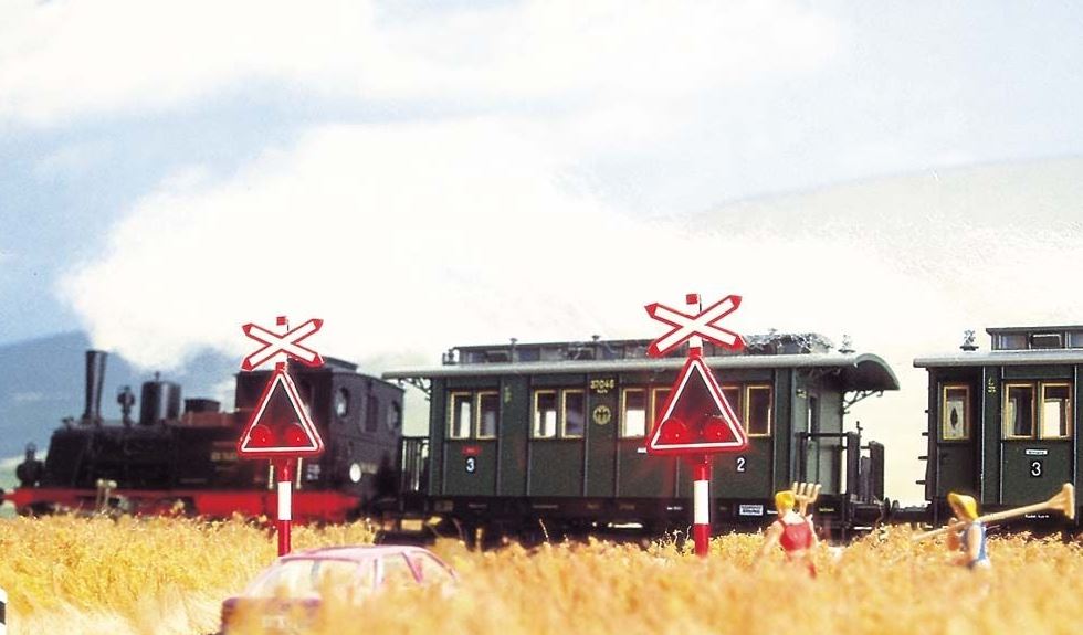 Busch 5966 Bahnübergang Schweiz