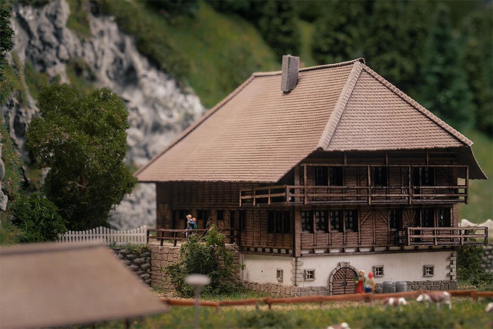 Faller 282784 Jubiläumsmodell Schwarzwaldhof 1:220 Spur Z Bausatz