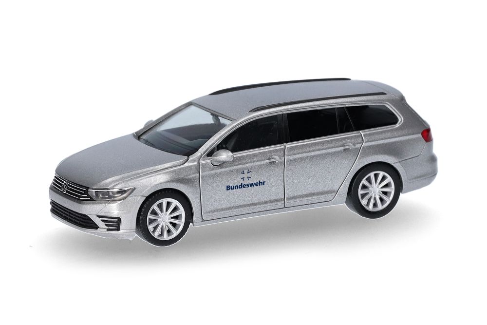 Herpa 700924 VW Passat Variant GTE BW Fuhrp 1:87