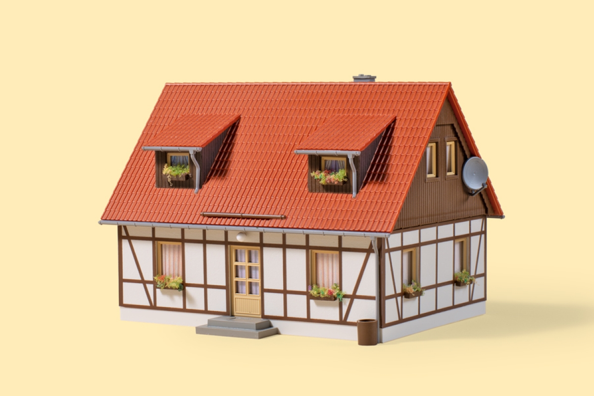Auhagen 11453 Einfamilienhaus - Spur H0 - Bausatz - Neu - OVP