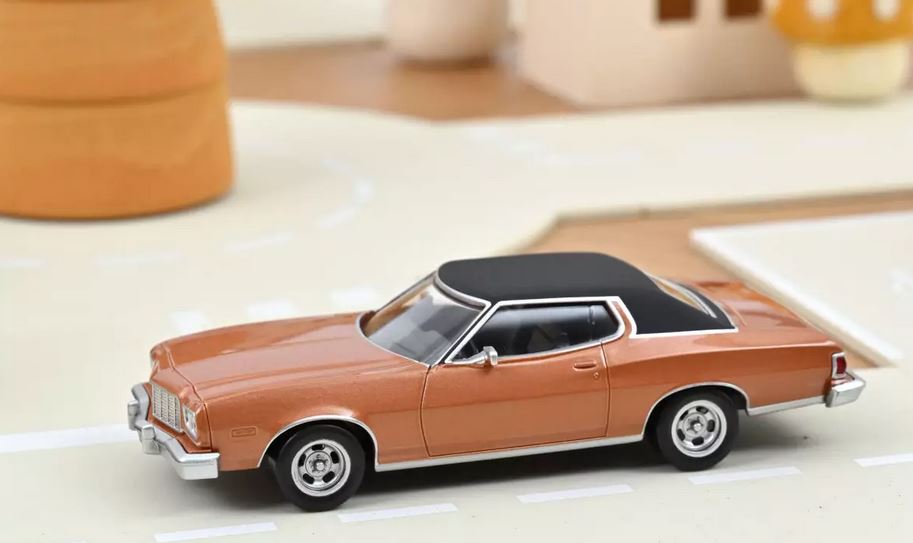 Norev 270587 Ford Gran Torino 1974 Kastanienbraun Jet-car 1:43
