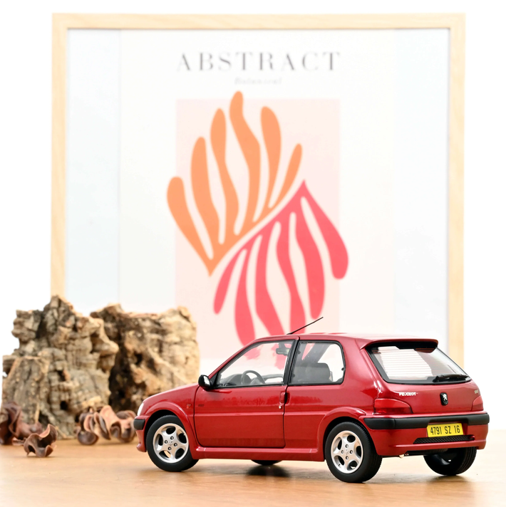 Norev 184921 Peugeot 106 S16 1998 Luzifer Rot 1:18 Standmodell