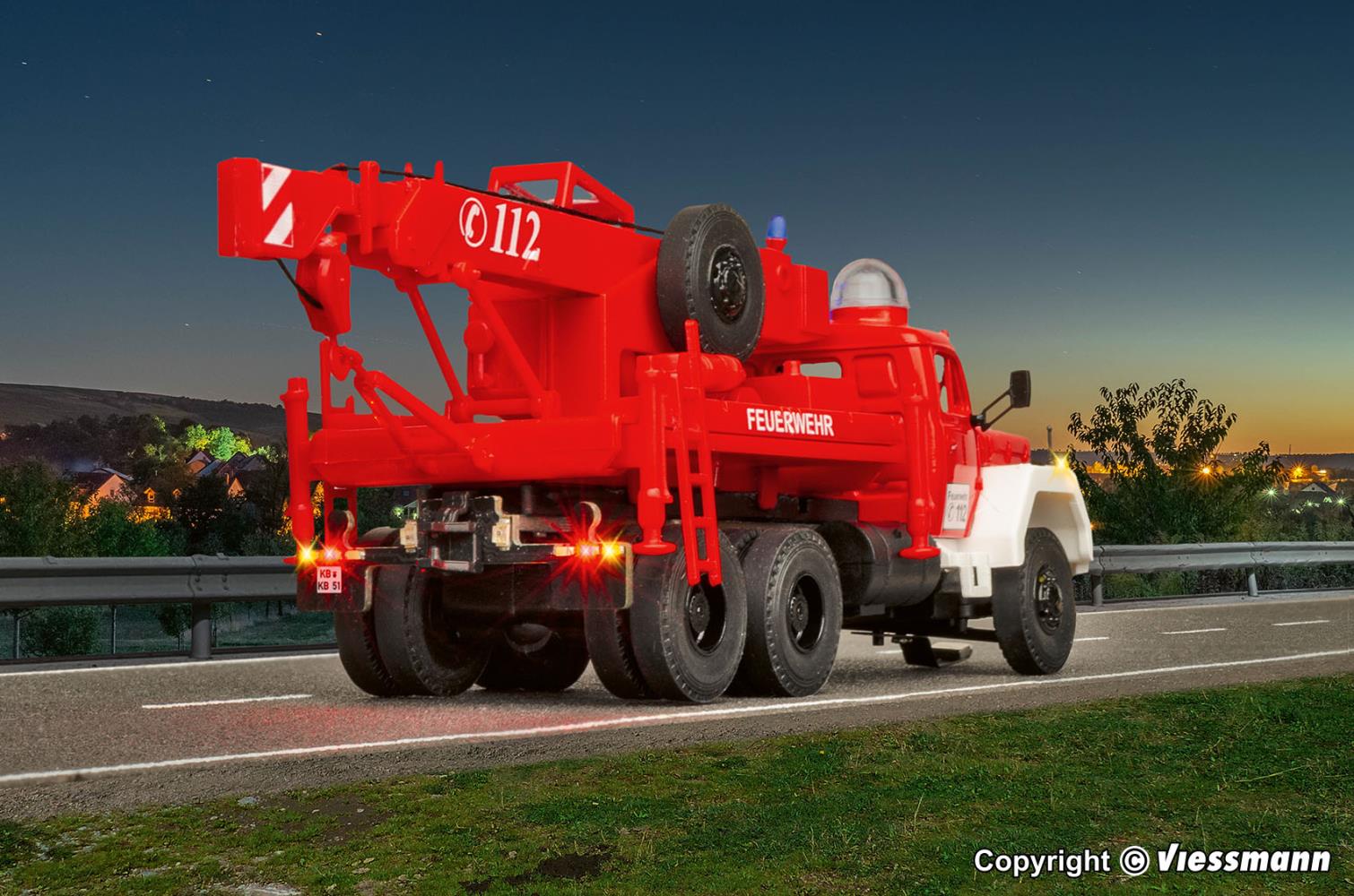 Viessmann 8051 Feuerwehr MAGIRUS DEUTZ 3-achs Bergekran Spur H0