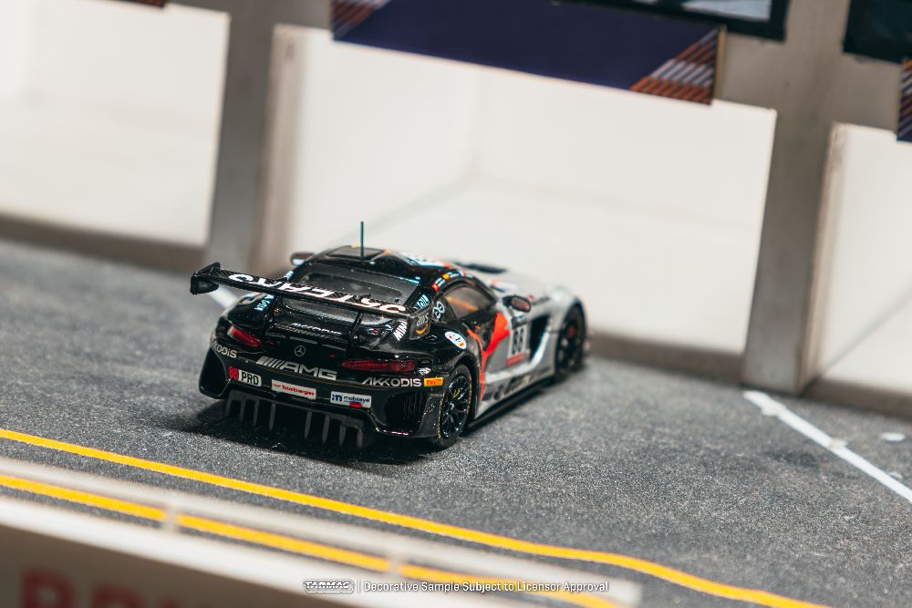 Tarmac Works T64-062-22SPA88 1:64 MERCEDES-BENZ AMG GT GT3 #88 JULES GOUNON