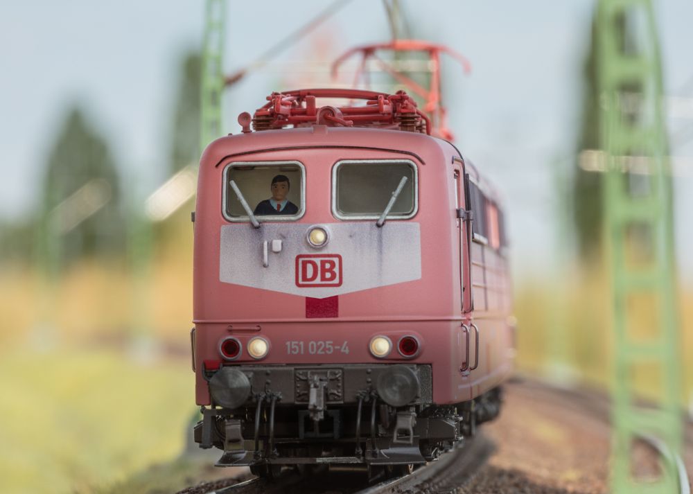 Märklin MHI 39136 Elektrolokomotive Baureihe 151 (DB AG) 1:87 Spur H0