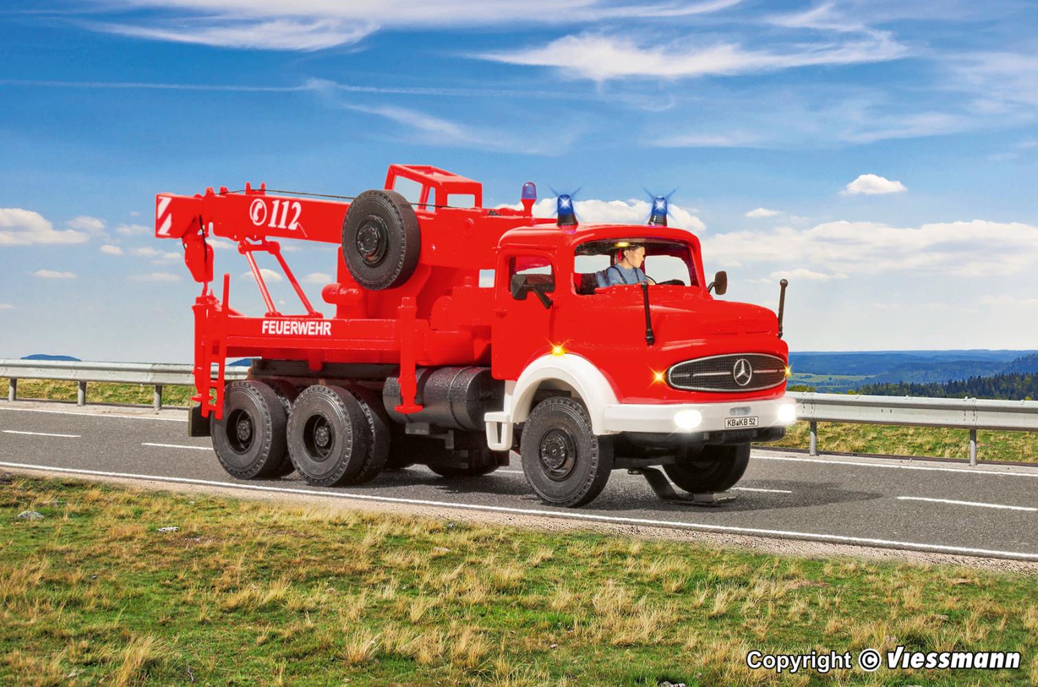 Viessmann 8052 Feuerwehr MB Rundhauber 3-achs Bergekran Spur H0