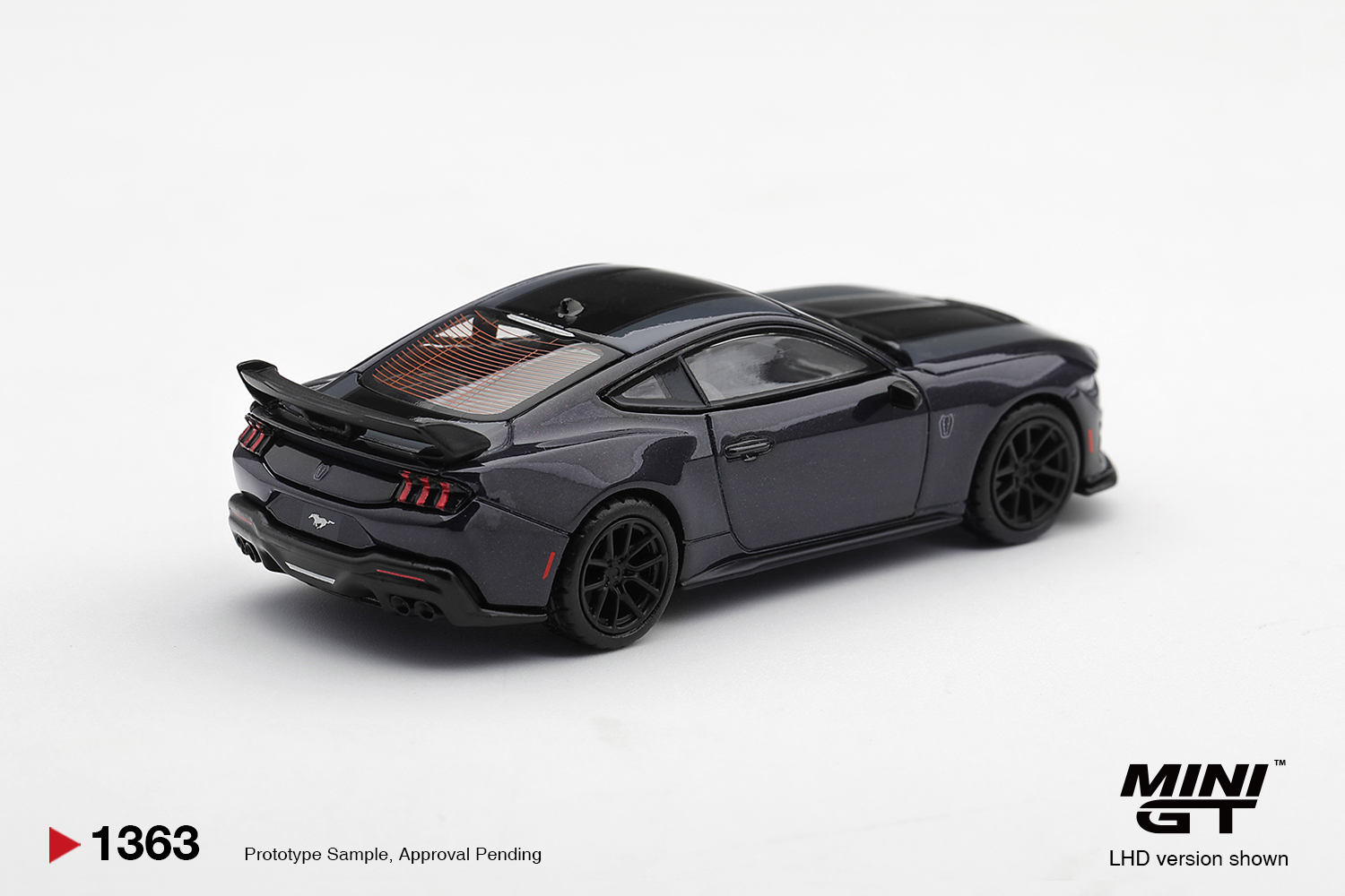 Mini GT 1363 1:64 FORD MUSTANG DARK HORSE BLUE EMBER 2025