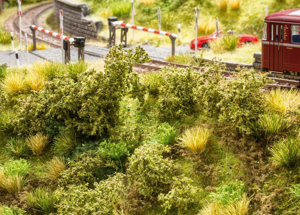 Noch 23102 Bahndammbewuchs NEU OVP