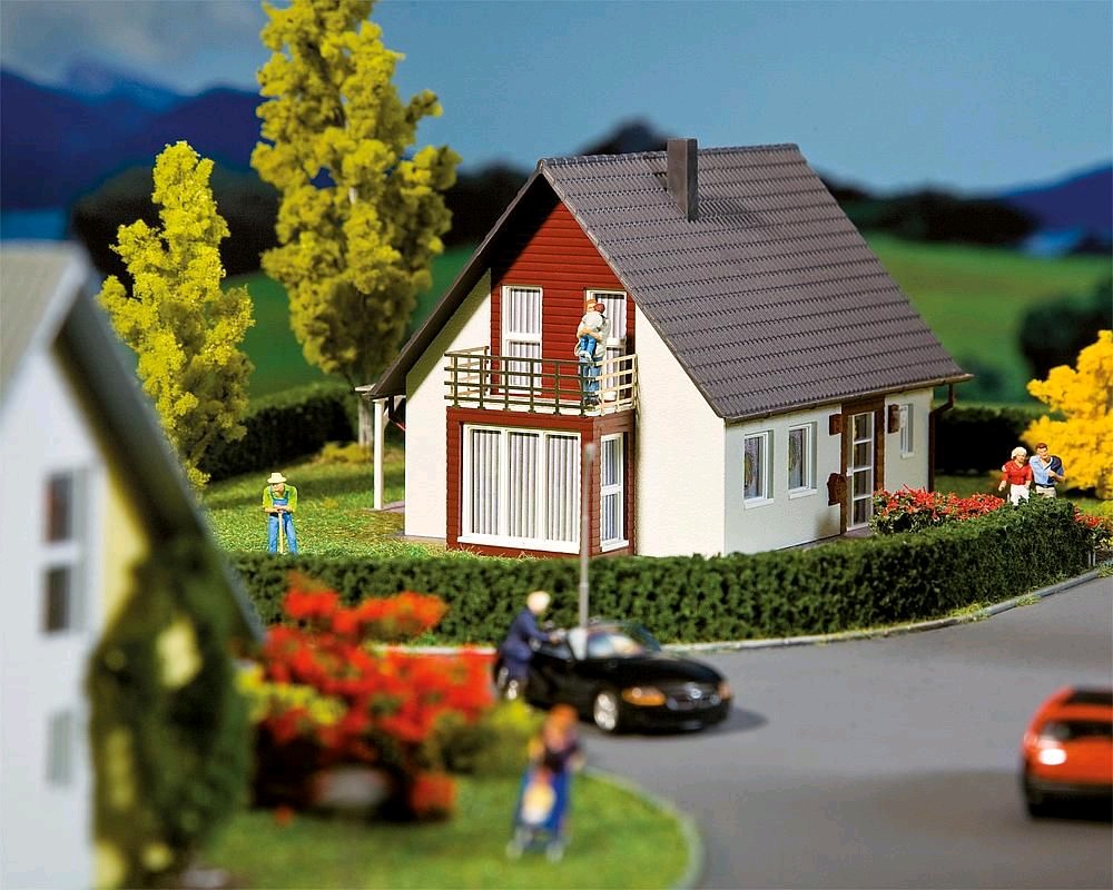Faller 130318 Einfamilienhaus, weinrot 1:87 Spur H0 Bausatz Neu OVP