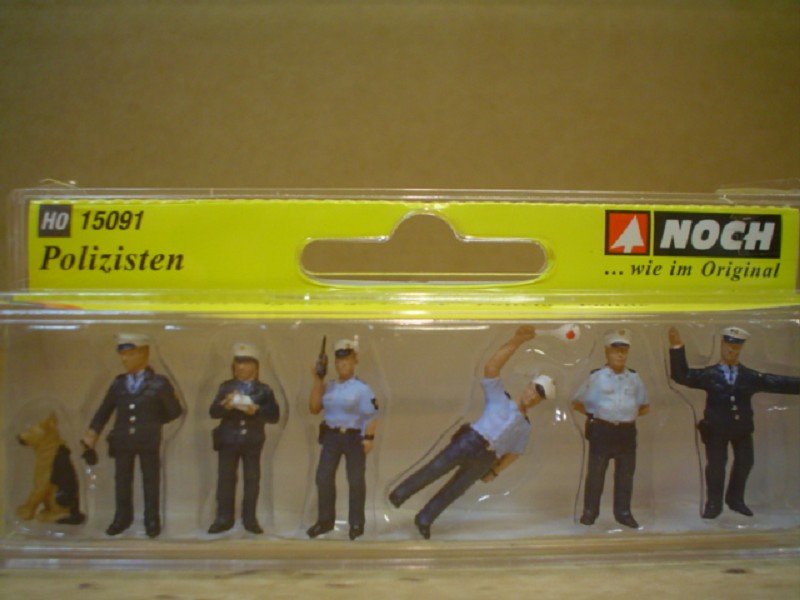Noch 15091 Polizisten Spur H0 NEU OVP Figuren