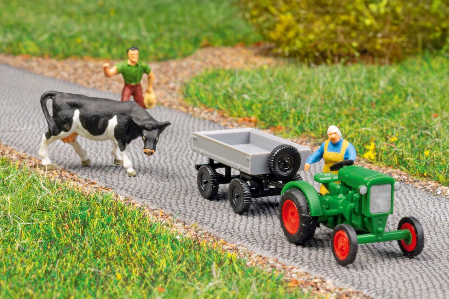 Auhagen 44659 Deutz-Schlepper F1M414 mit Anhänger 1:160 Spur N