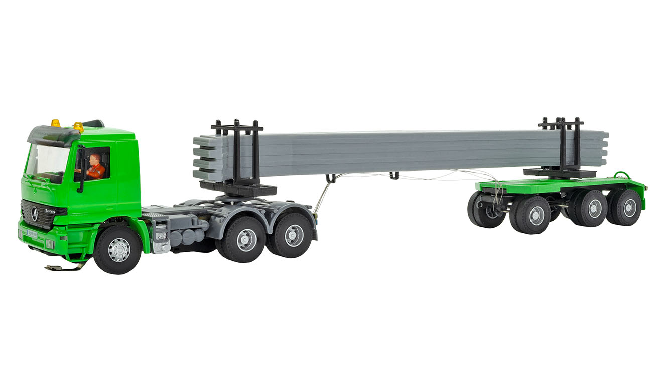 Viessmann 8032 H0 MB ACTROS 3-achs Zugmaschi