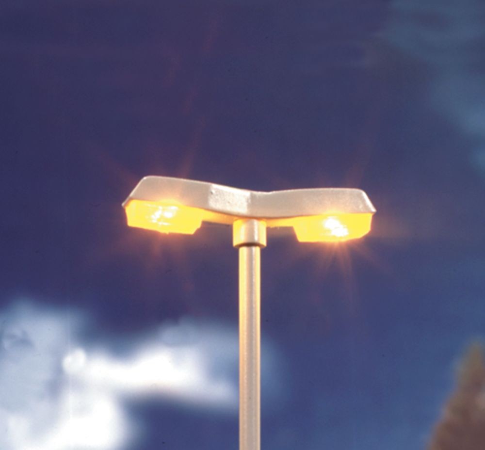 Viessmann 6098 H0 Straßenleuchte modern, doppelt, 2 LEDs gelb