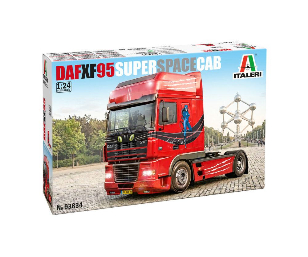 Italeri 93834 1:24 DAF XF 95 Super Space Cab
