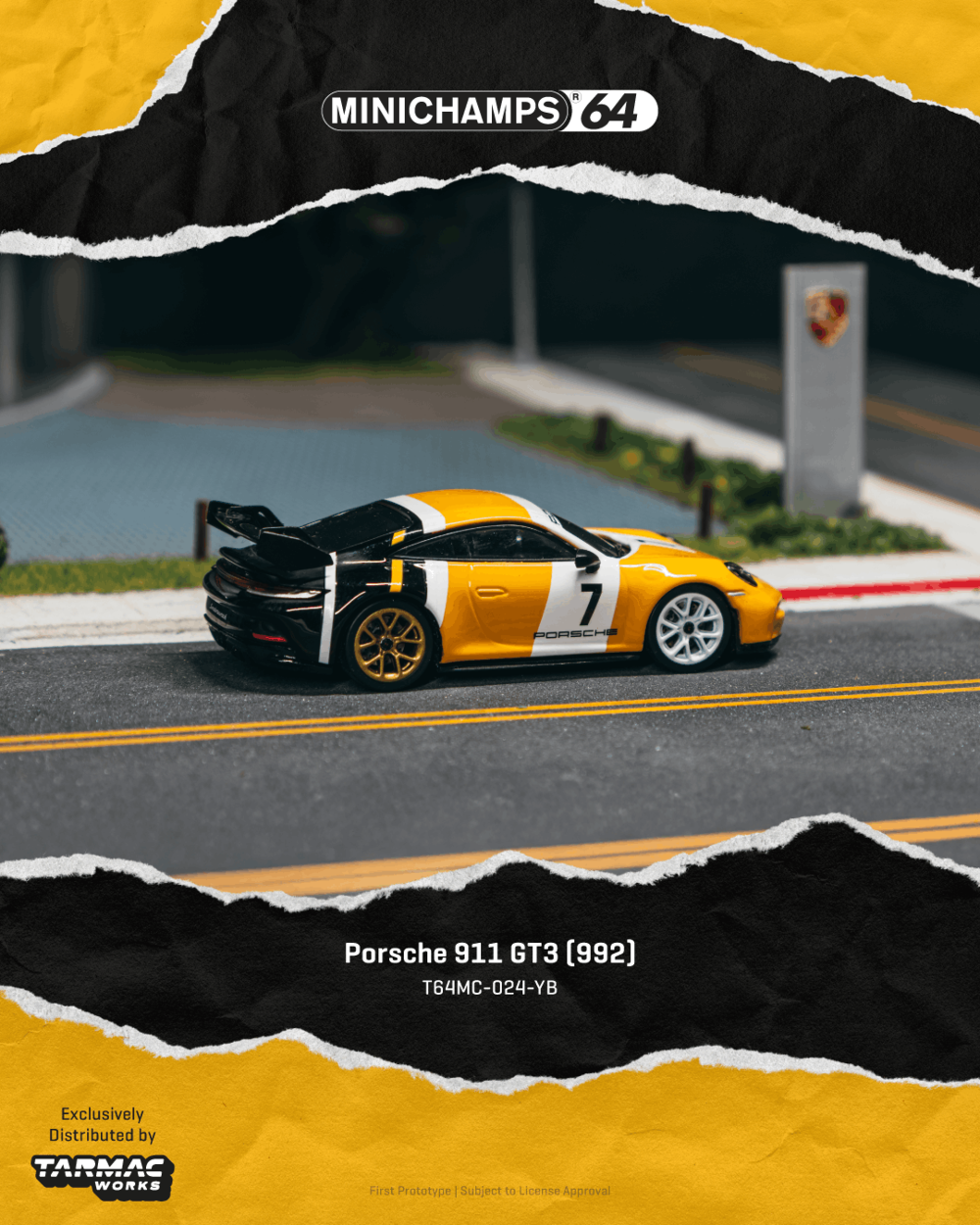 Tarmac Works T64MC-024-YB 1:64 PORSCHE 911 (992) BLACK & YELLOW GT3 2022