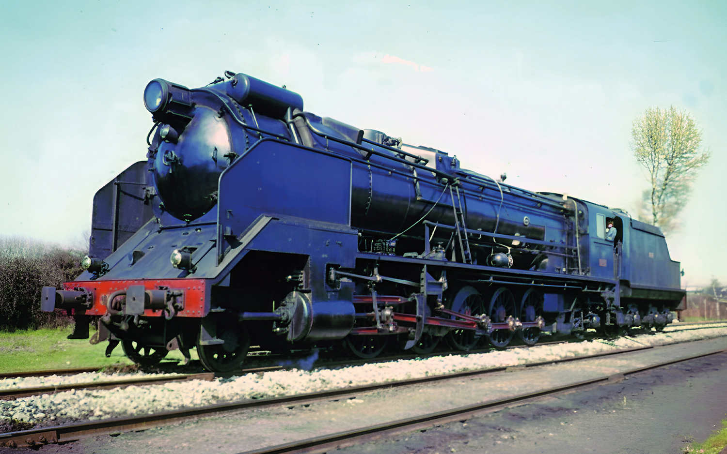 Electrotren HE2036HM RENFE, schwere Schlepptenderdampflokomotive 151F-3106 „Santa