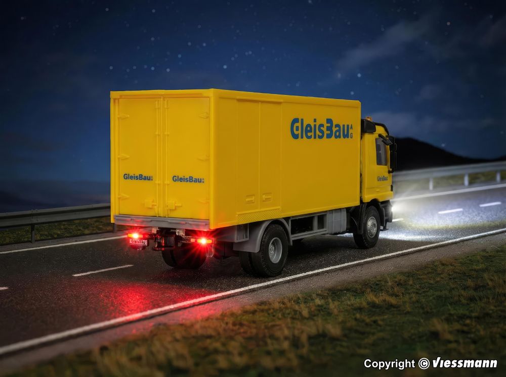 Viessmann 8117 MB ACTROS 2-achs Kofferaufbau GleisBau 1:87 Spur H0