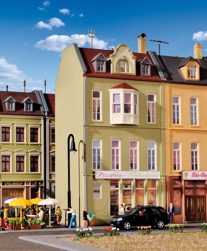 Kibri 38392 H0 Stadthaus Pizzeria in Düsseldorf