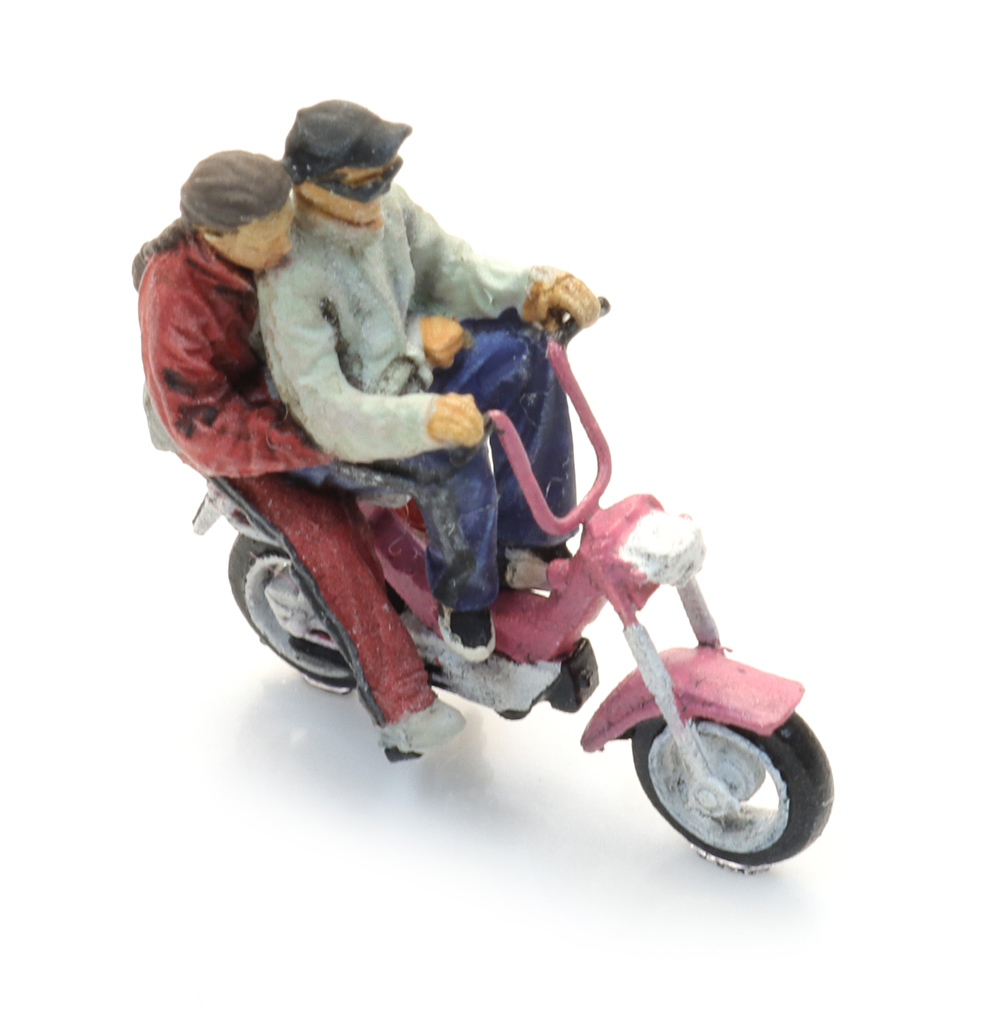 Artitec 387.679 Gilera Citta Moped mit Figuren