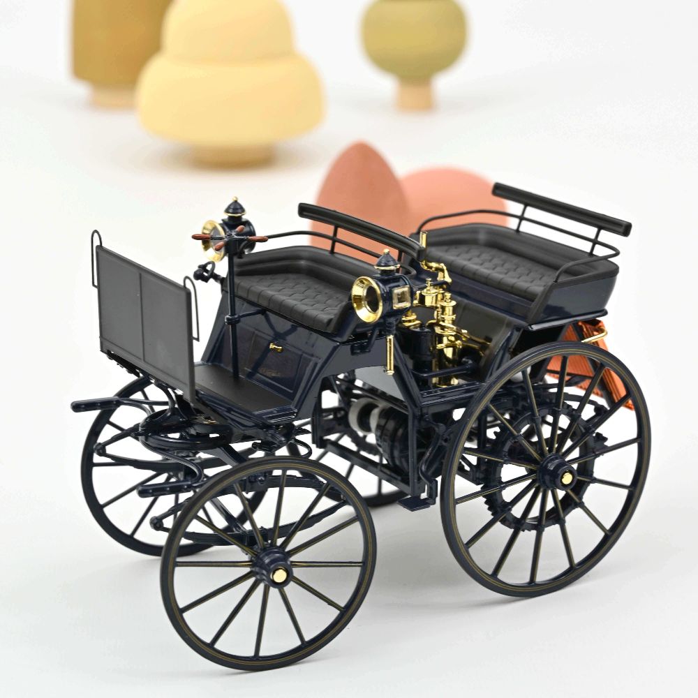 Norev 183700 Daimler Motorkutsche 1886 Dunkelblau 1:18 NEU OVP