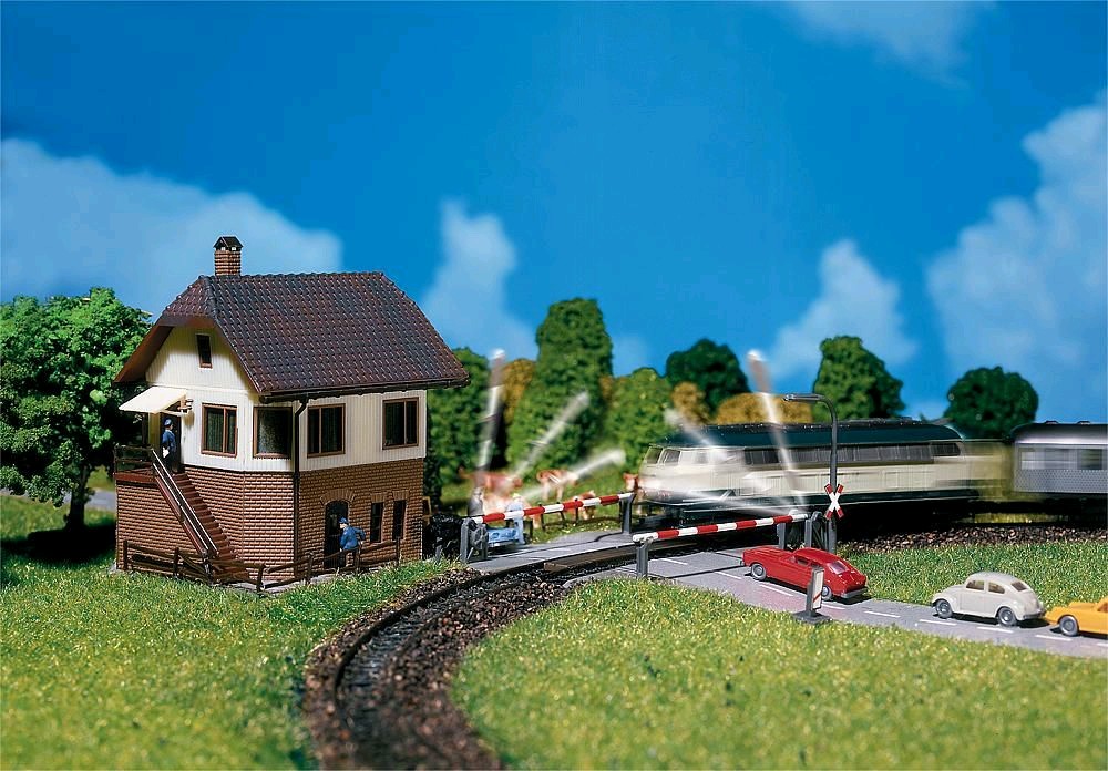Faller 222170 Bahnübergang mit Stellwerk 1:160 Spur N Neu OVP
