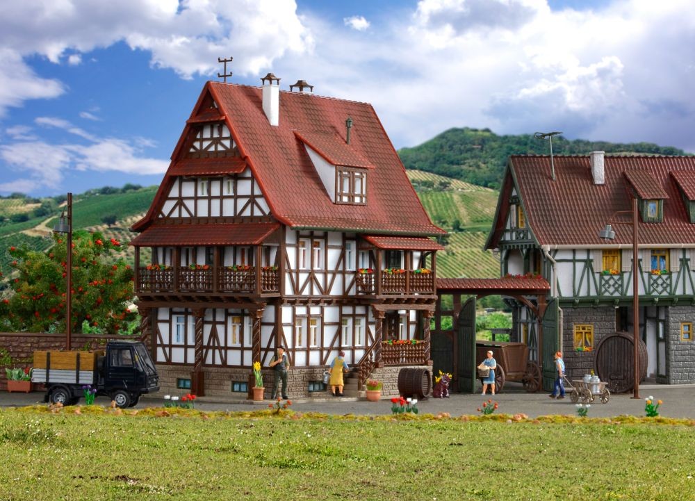 Vollmer 43732 H0 Winzerhaus mit Hoftor