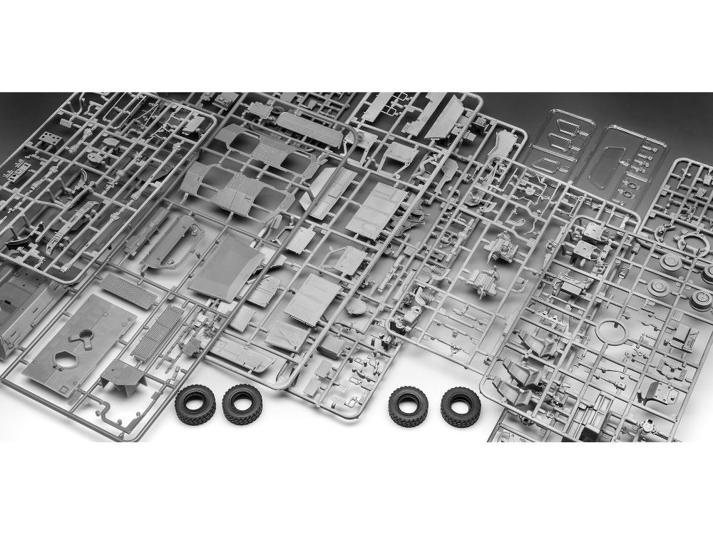 Revell 03370 Dingo 2 GE A3.3 PatSi 1:35 Modellbausatz NEU OVP
