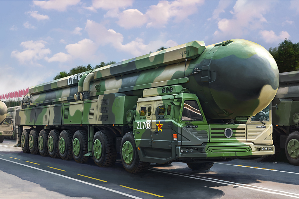 HobbyBoss 82963 DF-41 ICBM 1:72 Plastikmodellbausatz Neu OVP