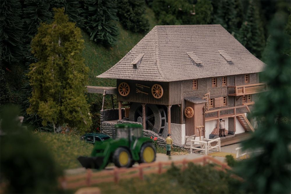 Faller 232012 Jubiläumsmodell Öhlermühle mit Figur 1:160 Spur N NEU