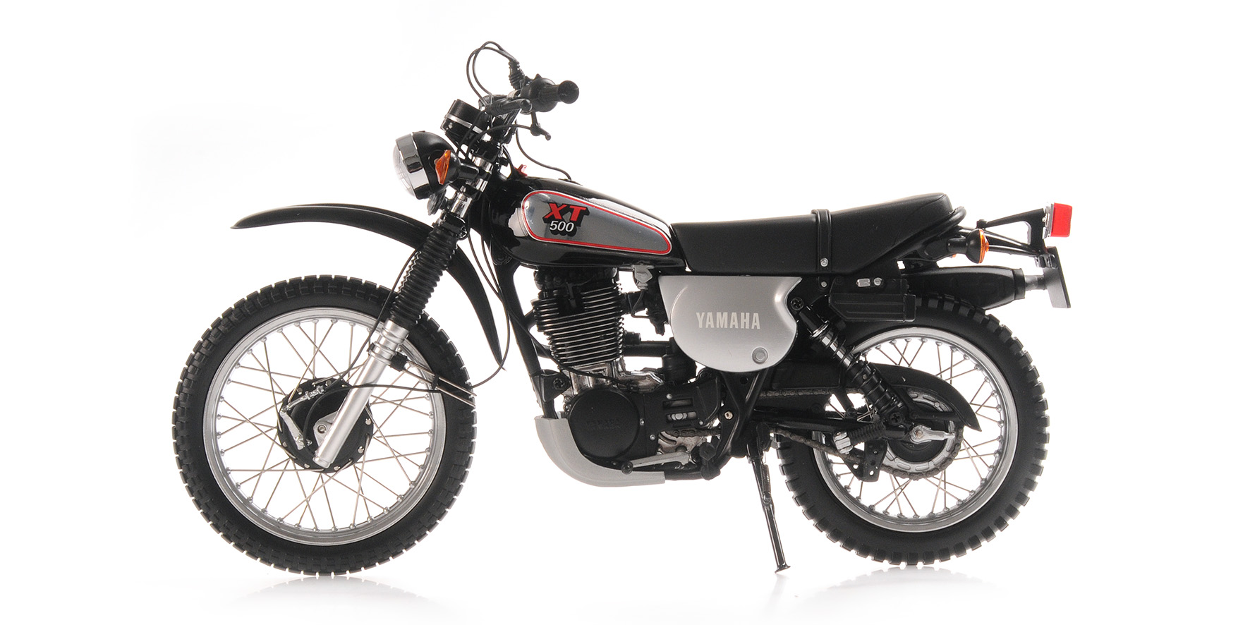 Minichamps 122163305 YAMAHA XT 500 1988 BLACK 1:12 Standmodell Neu