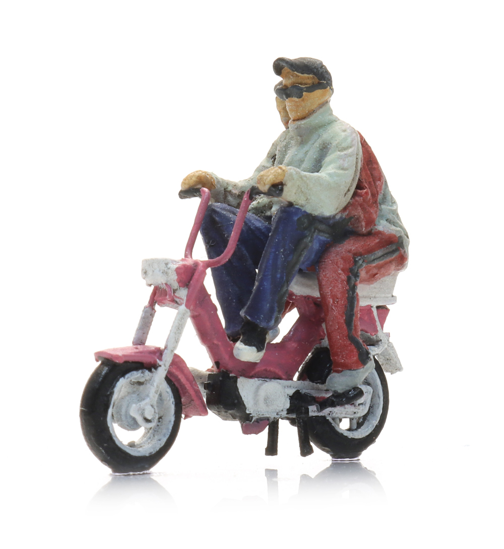 Artitec 387.679 Gilera Citta Moped mit Figuren