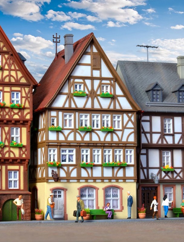 Kibri 38903 H0 Fachwerkhaus am Markt in Miltenberg