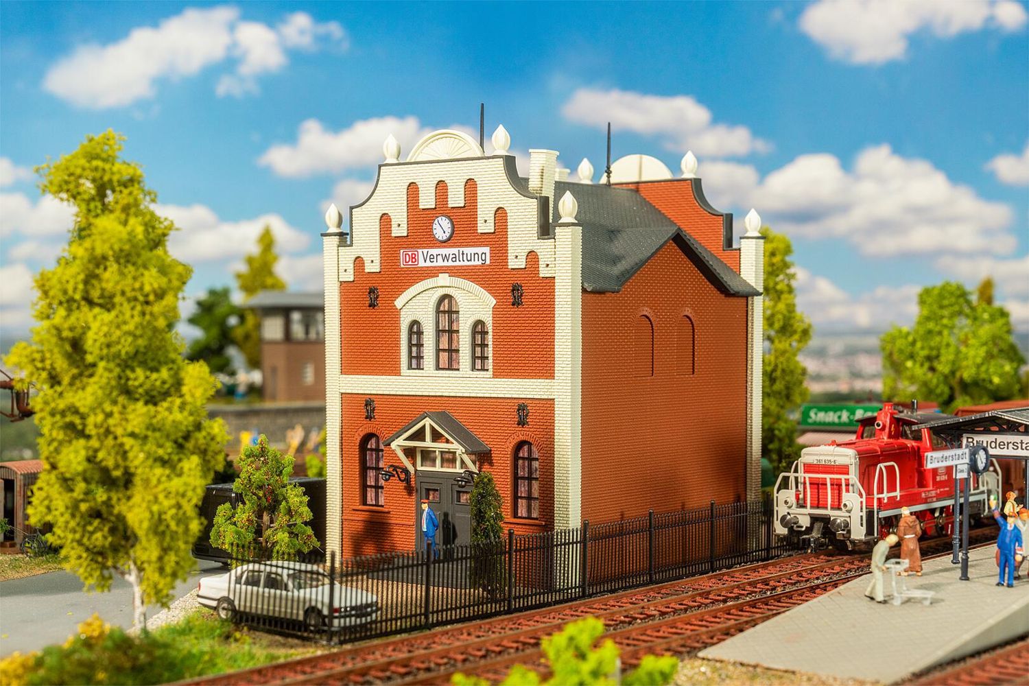 Faller 191828 DB-Verwaltungsgebäude 1:87 Spur H0 Bausatz Neu